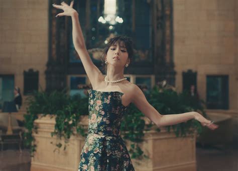 jisoo flower dresses